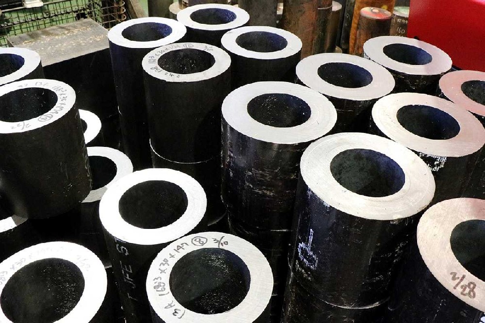 模具进料有几种，模料的种类和组成